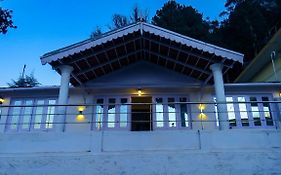 Bob's Haven Bungalow Ooty 3*